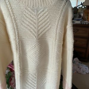 Liz wear vintage hand knitted sweater. Medium,